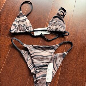 Elegant Swirl Pattern Bikini Set